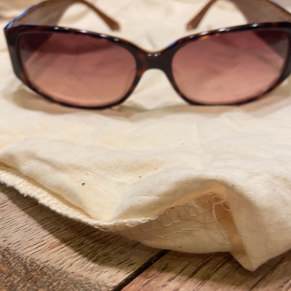 Tortoise coach sunglasses